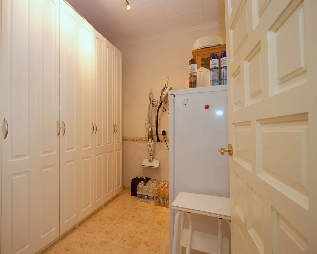 43c807a0-ed2f-4e95-aaf6-77fd5b84ad88