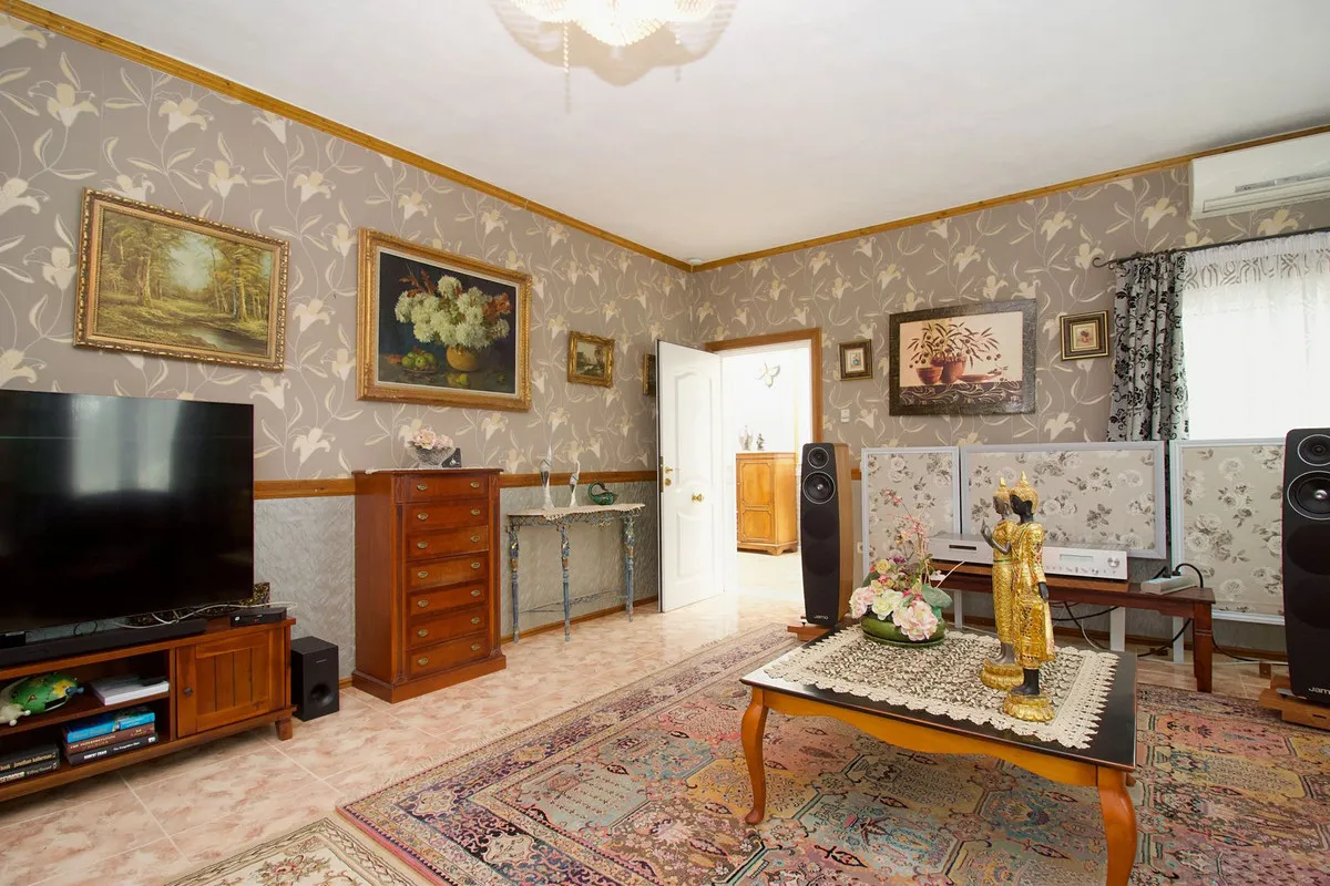 9dfde486-69d3-4e46-a2f6-d848a29da604