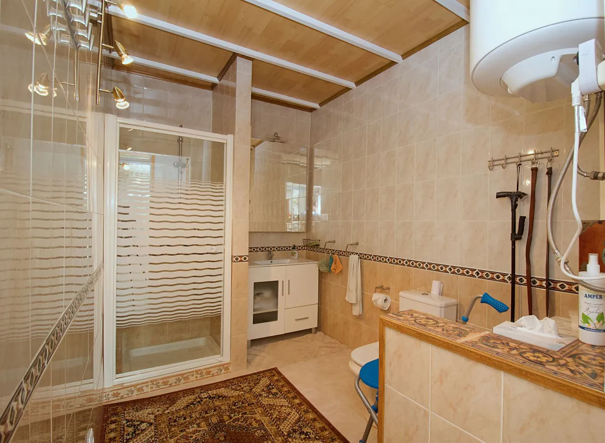 b1dccaa6-ffca-4f51-9115-b9bcd3de857b