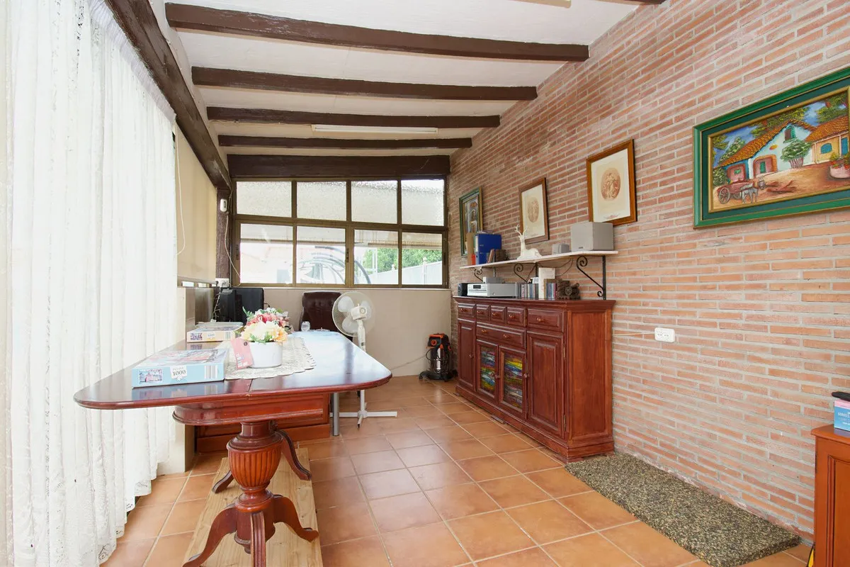 bb603fb8-99f1-49b4-9603-7faa900571ed