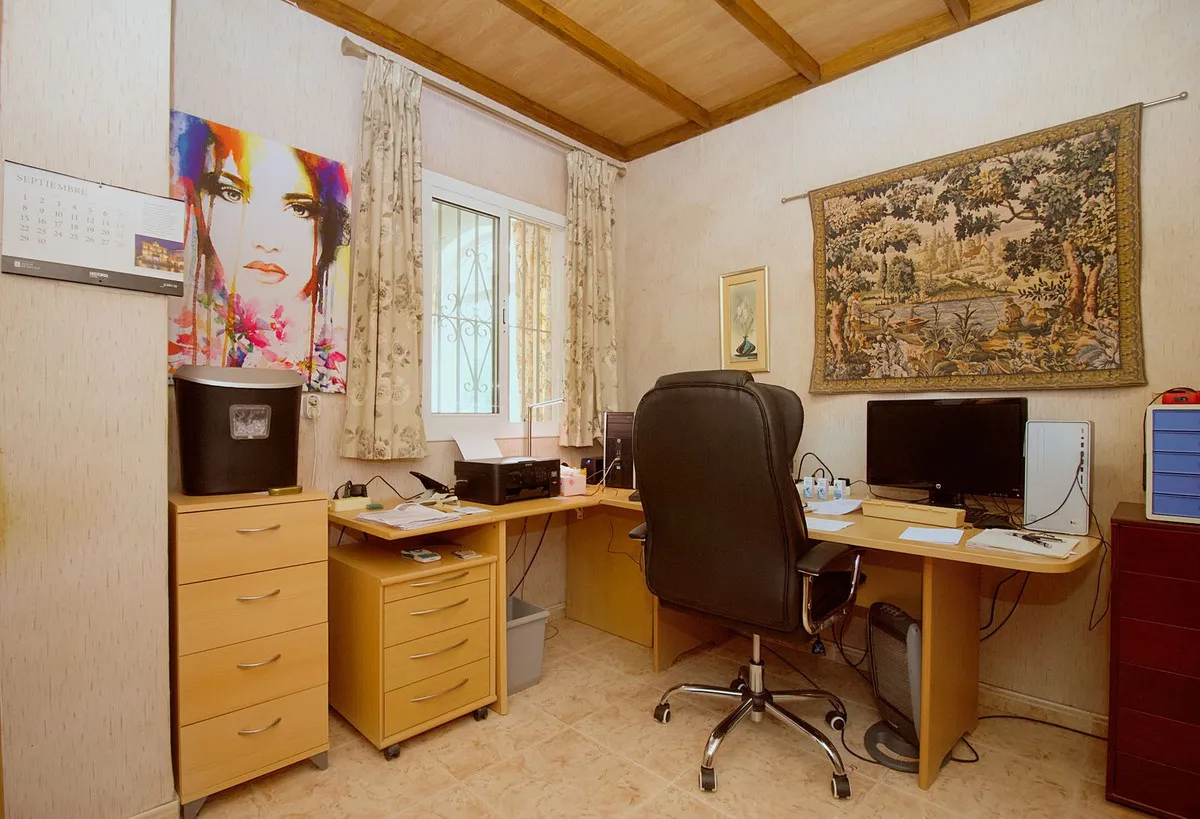 c254072c-ce94-4195-a990-16c4533fbe36