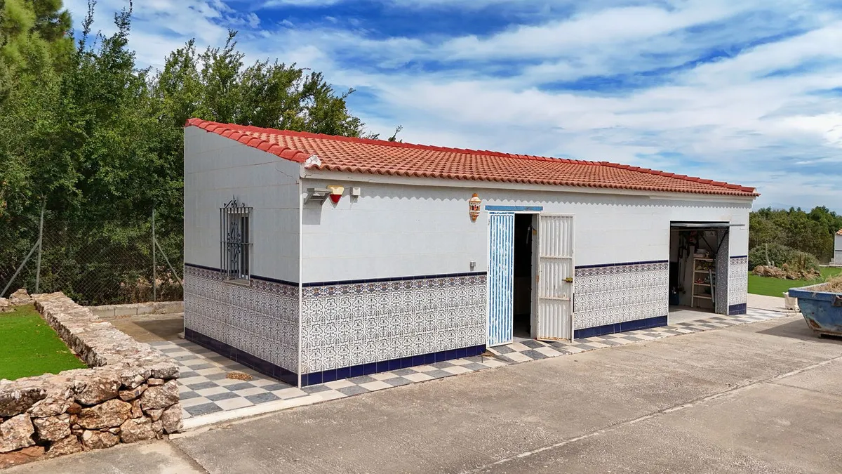 fa238636-581e-4349-af52-bebf6d8c5ecb