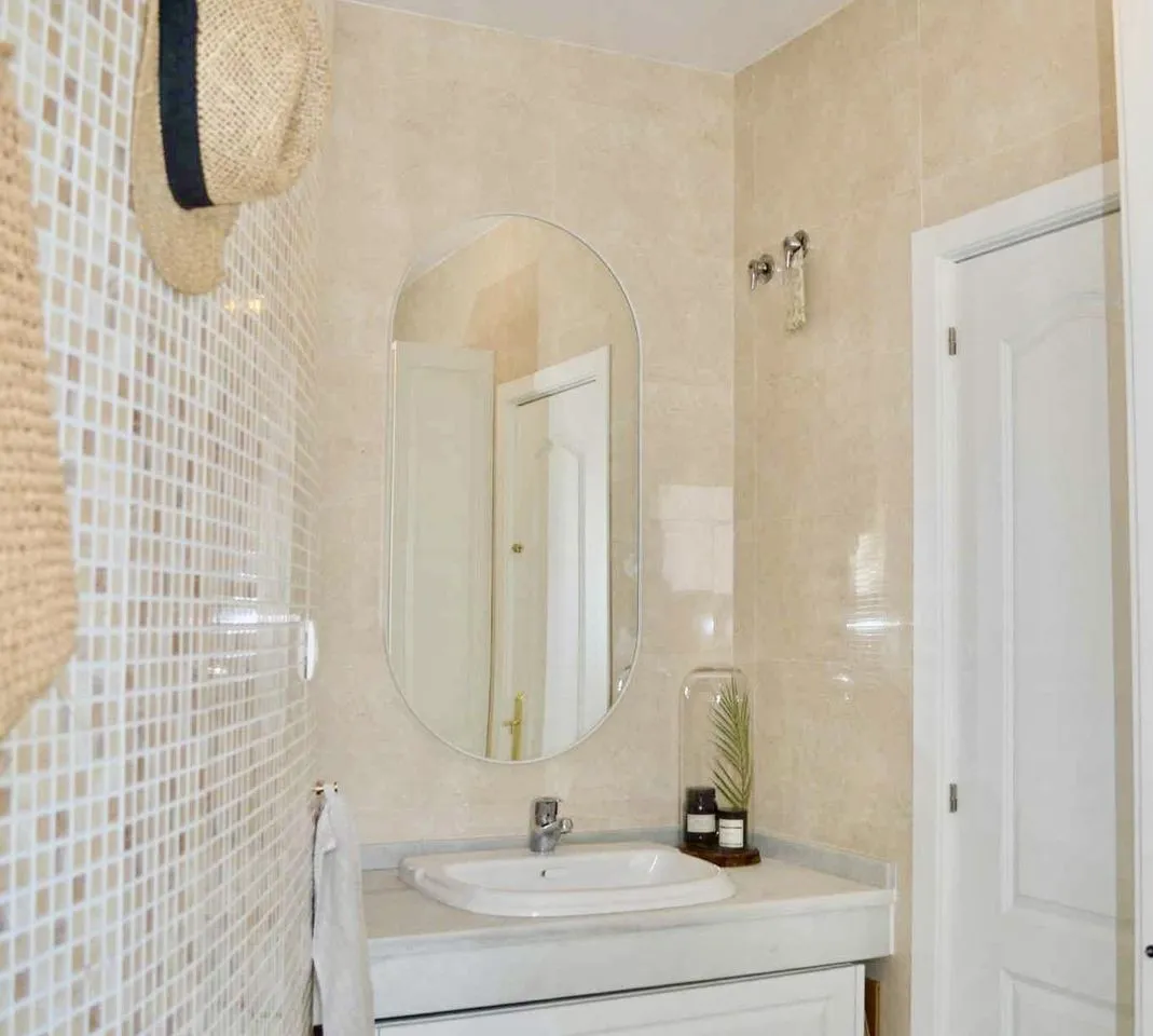 16702929-a63a-4d95-9329-623097b68155