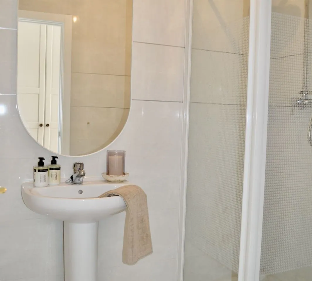 527883e0-ec8d-4cb3-93cc-10176226f1ab