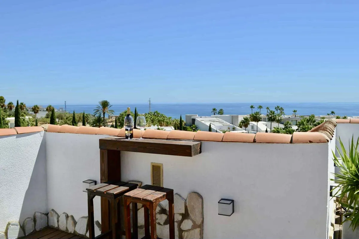 6844de03-3828-4efe-a6e7-93ac08f77ea5