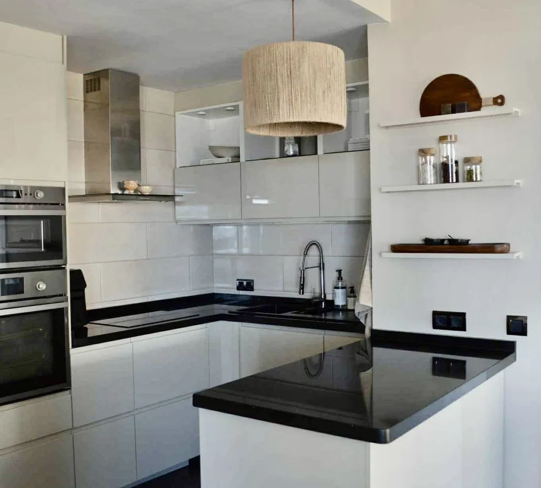 f3e6fe8a-6a7f-4b40-a3e0-a23ee057c04a