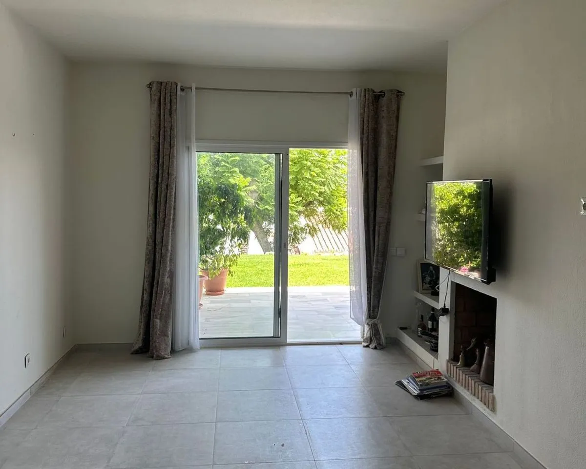 5d733086-2de6-41be-83a3-ef70beb1f97a