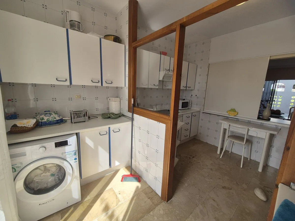 517b12b5-c02f-4dfd-a03f-23c44dfe7146