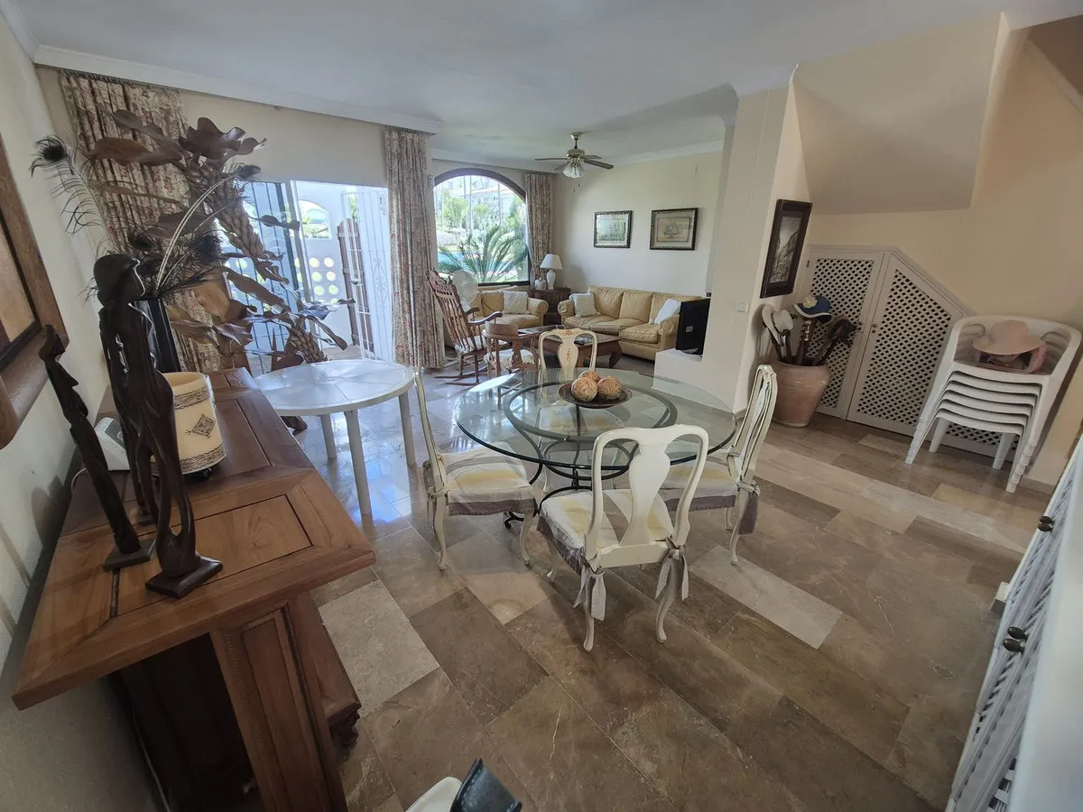 e2159918-9c78-4088-b223-89127c419dcf