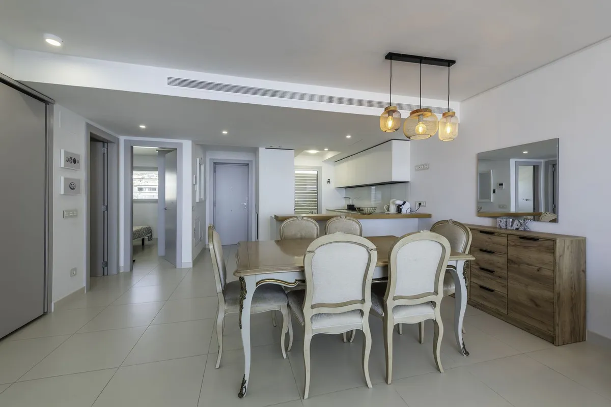 252c9773-12ad-49f0-ae72-0727560de358