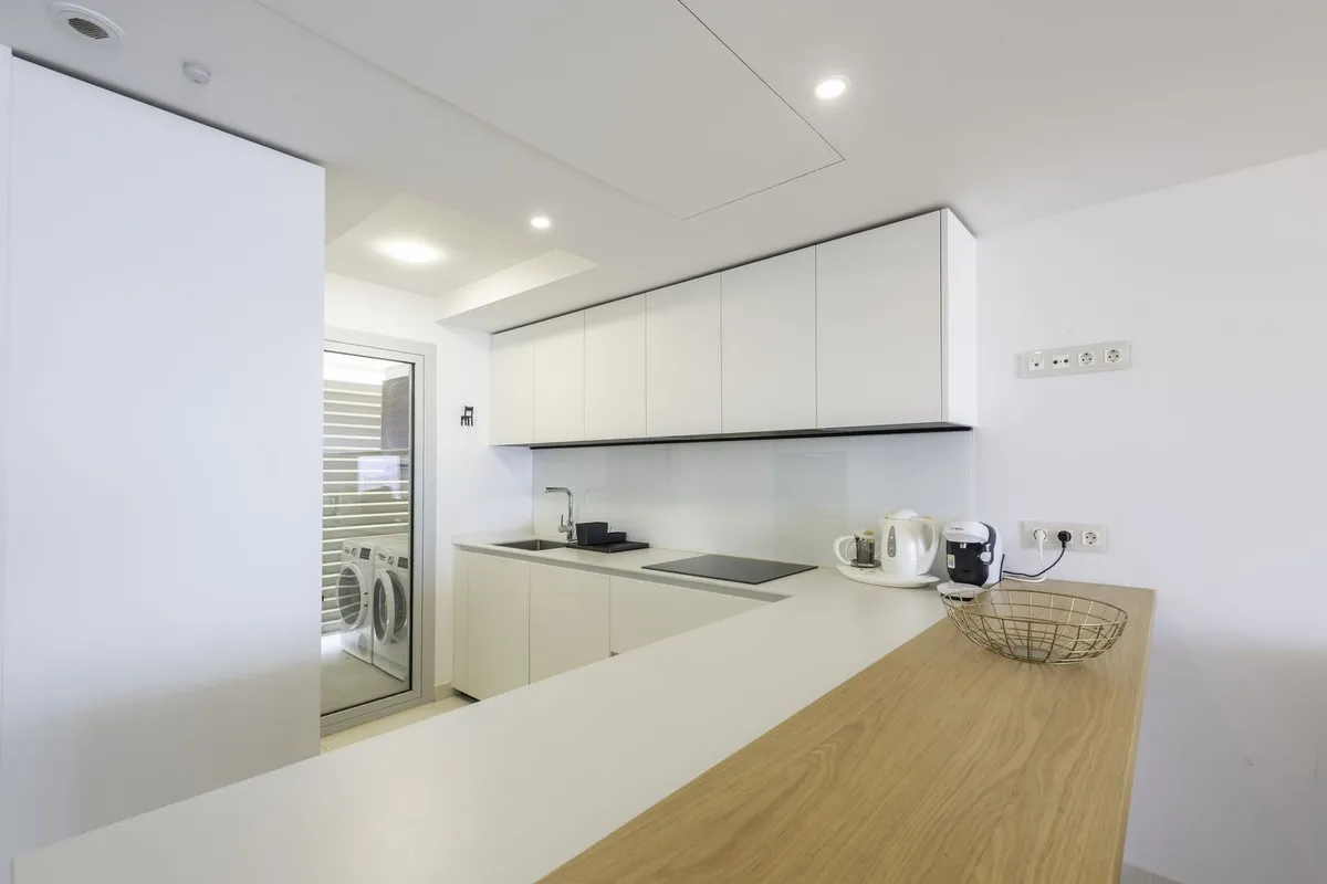 a245526c-f38a-435b-9b2b-11f471600bda