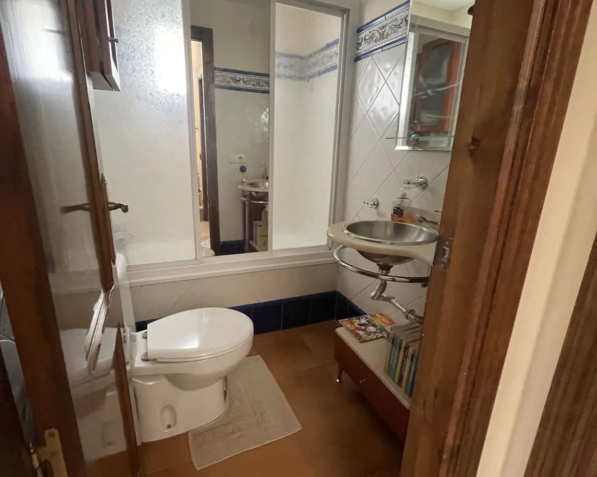 9b9e130e-8fbd-4fc0-a2a8-b879b7ba8329