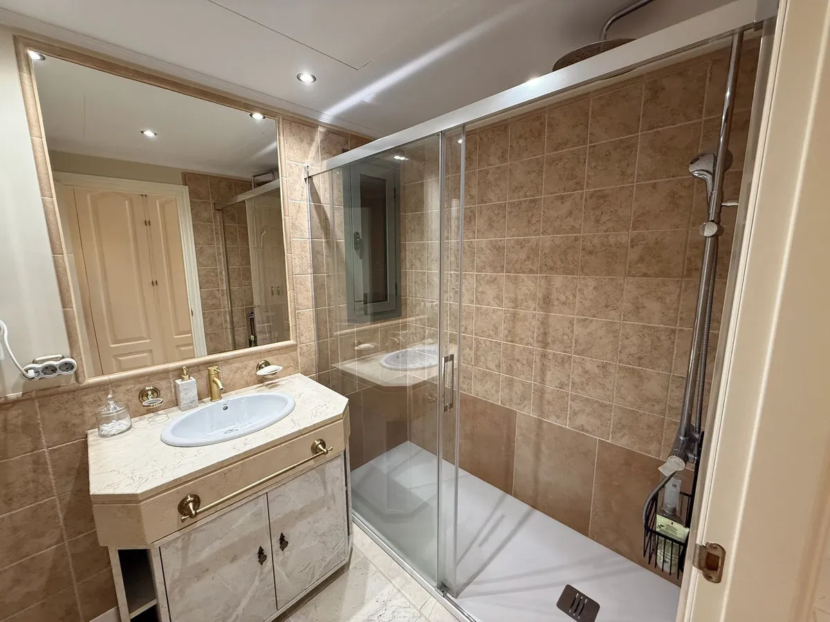 f085ef22-38a0-4eab-bfad-f7e4351e6a8f