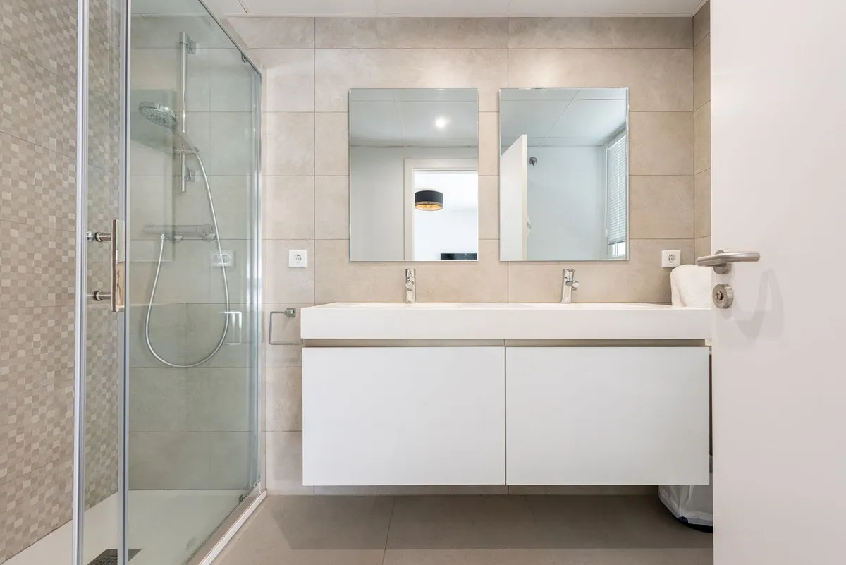 00e7510b-ad3b-4bd6-a27c-b7b98799f02d