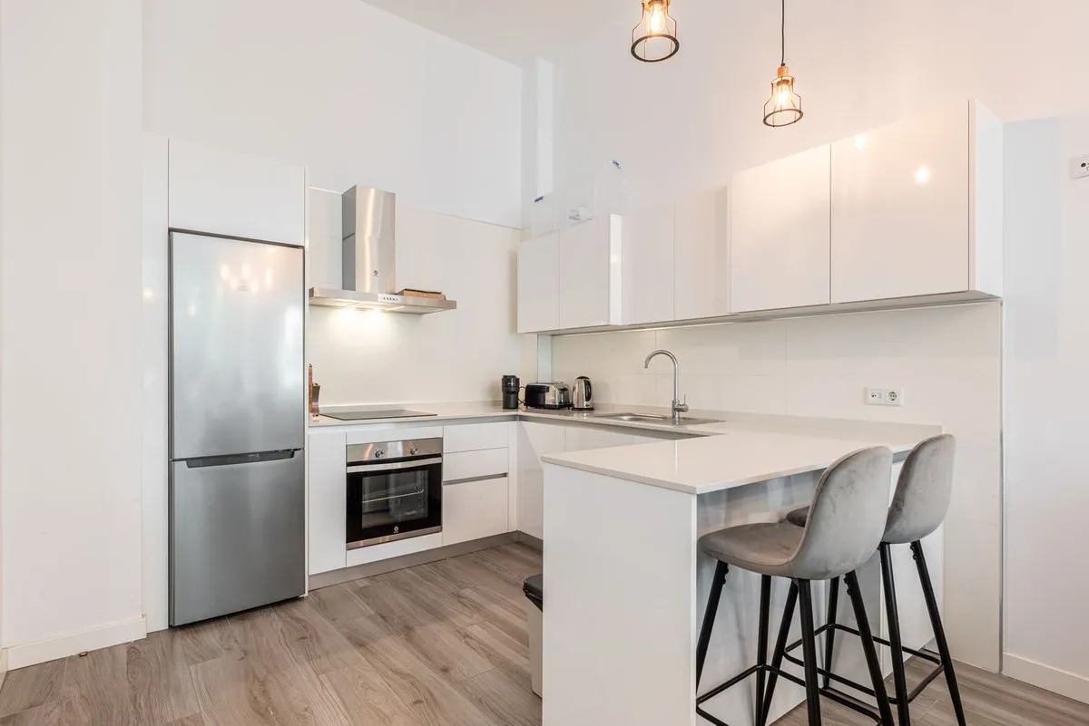 e853f8ad-b860-4dd3-a040-661a56f3b1be