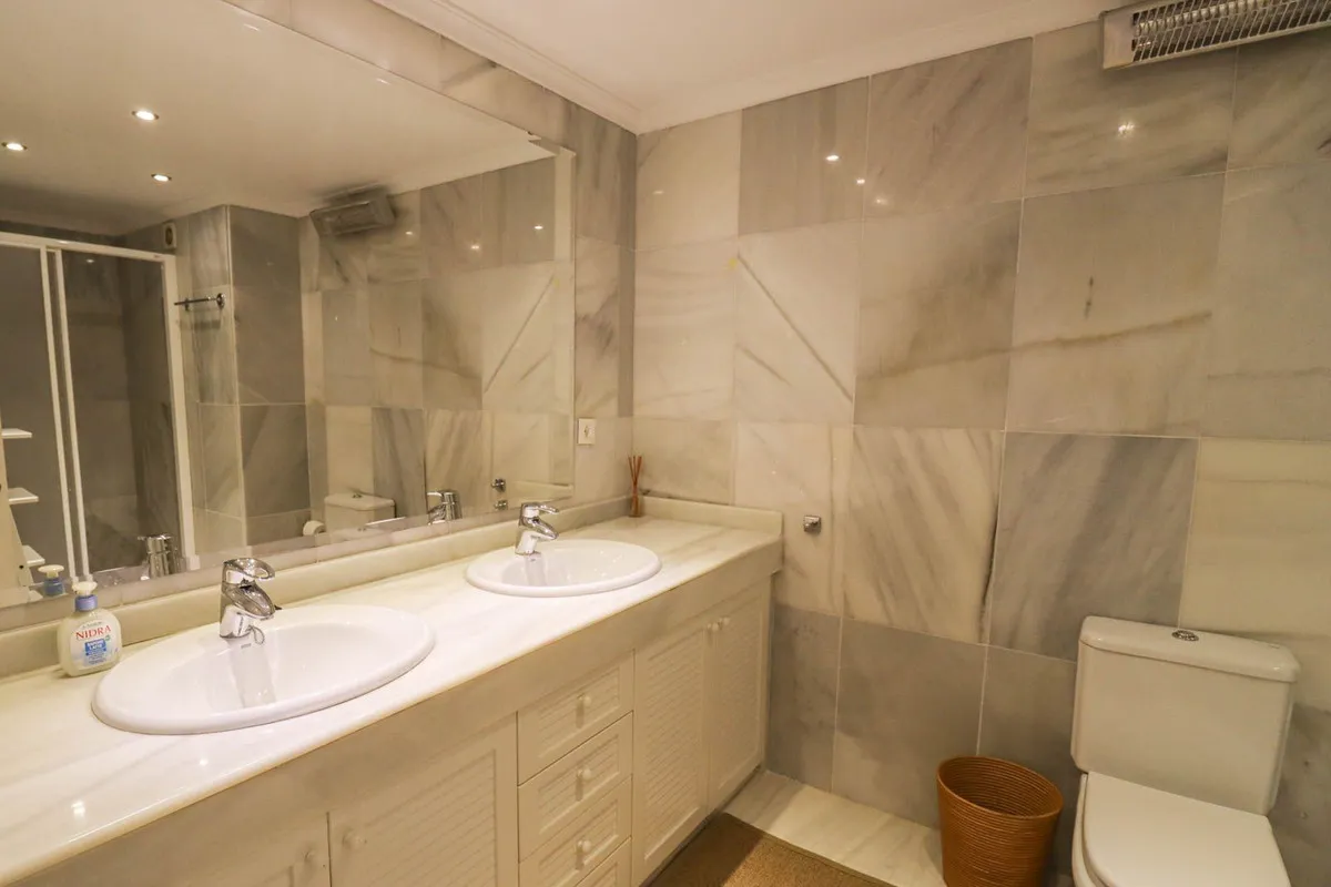 10ebcf65-be12-484f-84cf-77738728fe28