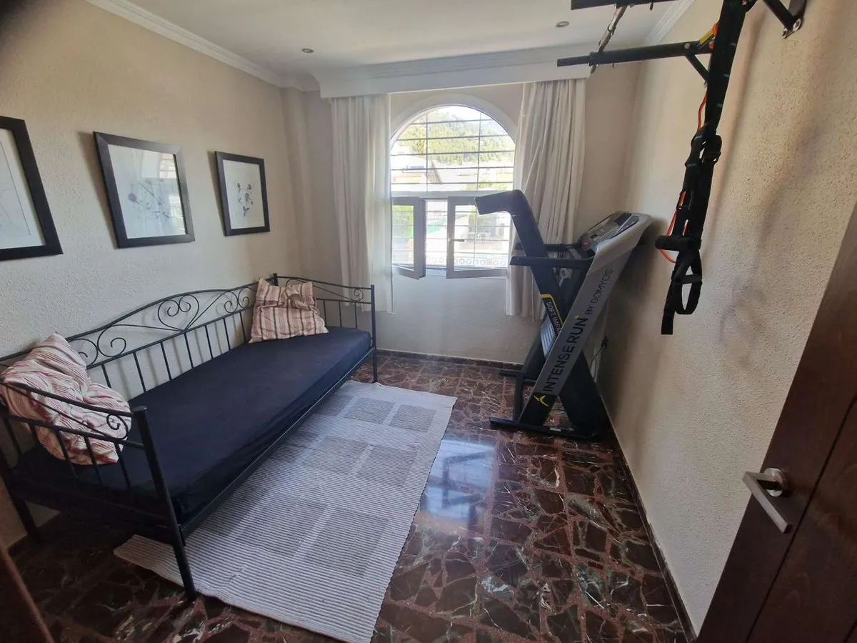 1d906207-c2e7-442d-a9cb-a690a16c2c9d