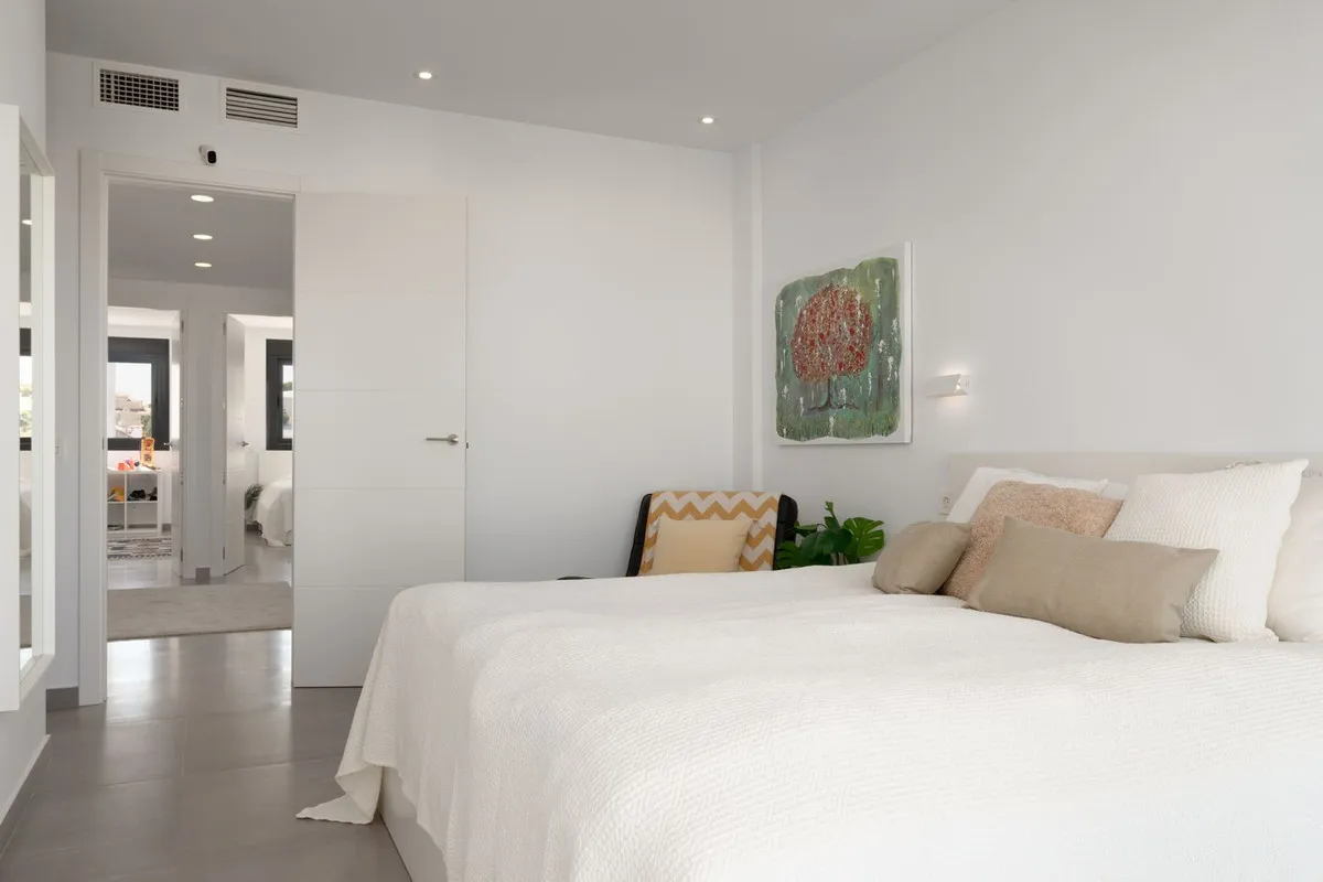 27d73b68-44d5-4acb-a5a0-417fc4cb7dc1