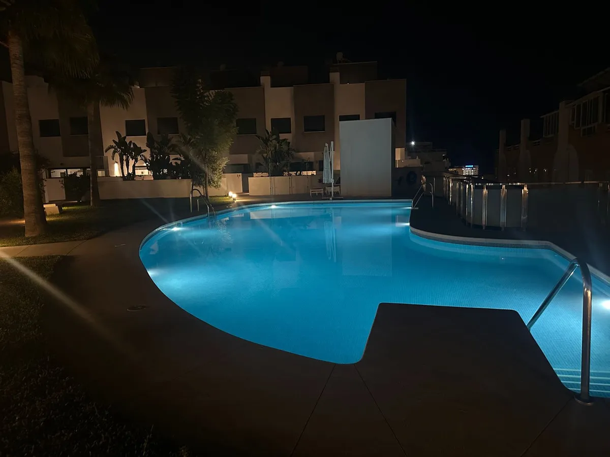 703e0403-e315-447d-9204-368e4c634587