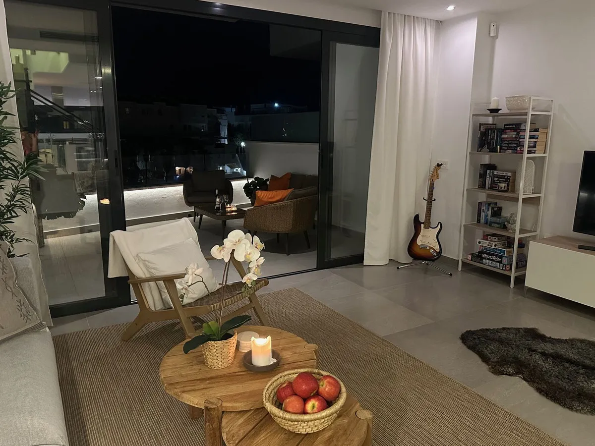 82ae0f78-c1bf-4616-aa57-adb6dffe9c5b