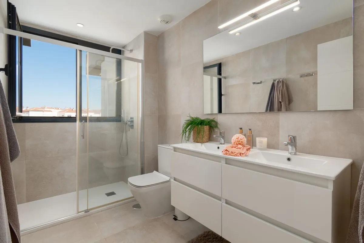 c559582a-ec9e-4990-a607-36dd00b20d49