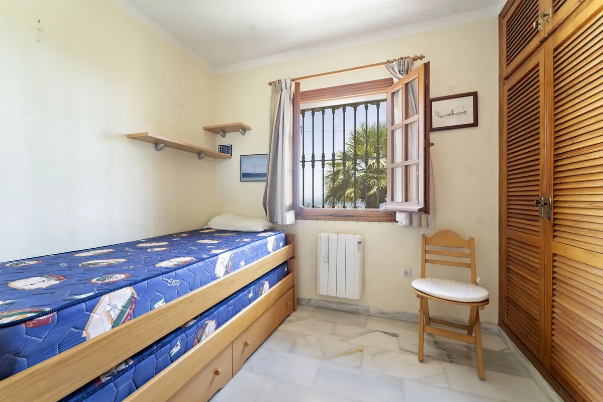 1148f006-b549-43f1-aa66-441572541460