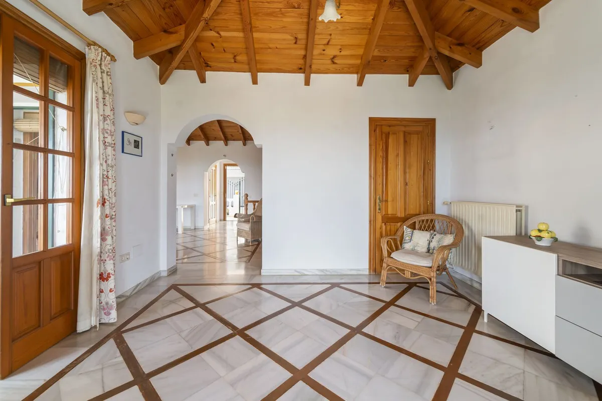 a0a6095a-fca8-4ae9-b6ac-63d8a4cc8e03