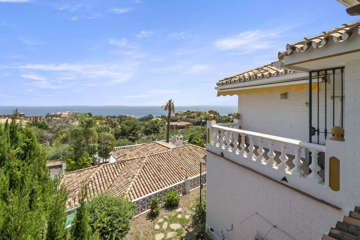 a6542317-5124-4310-a4f1-79e875e12429