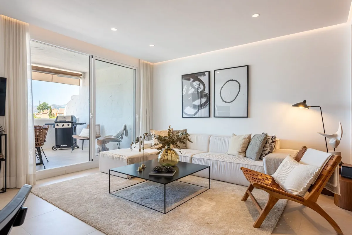 e93d3c4a-a083-4e75-a2a9-373d175316fc