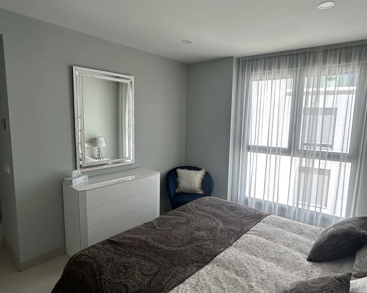 cd019555-fc08-48a7-a726-077ec6f837b5