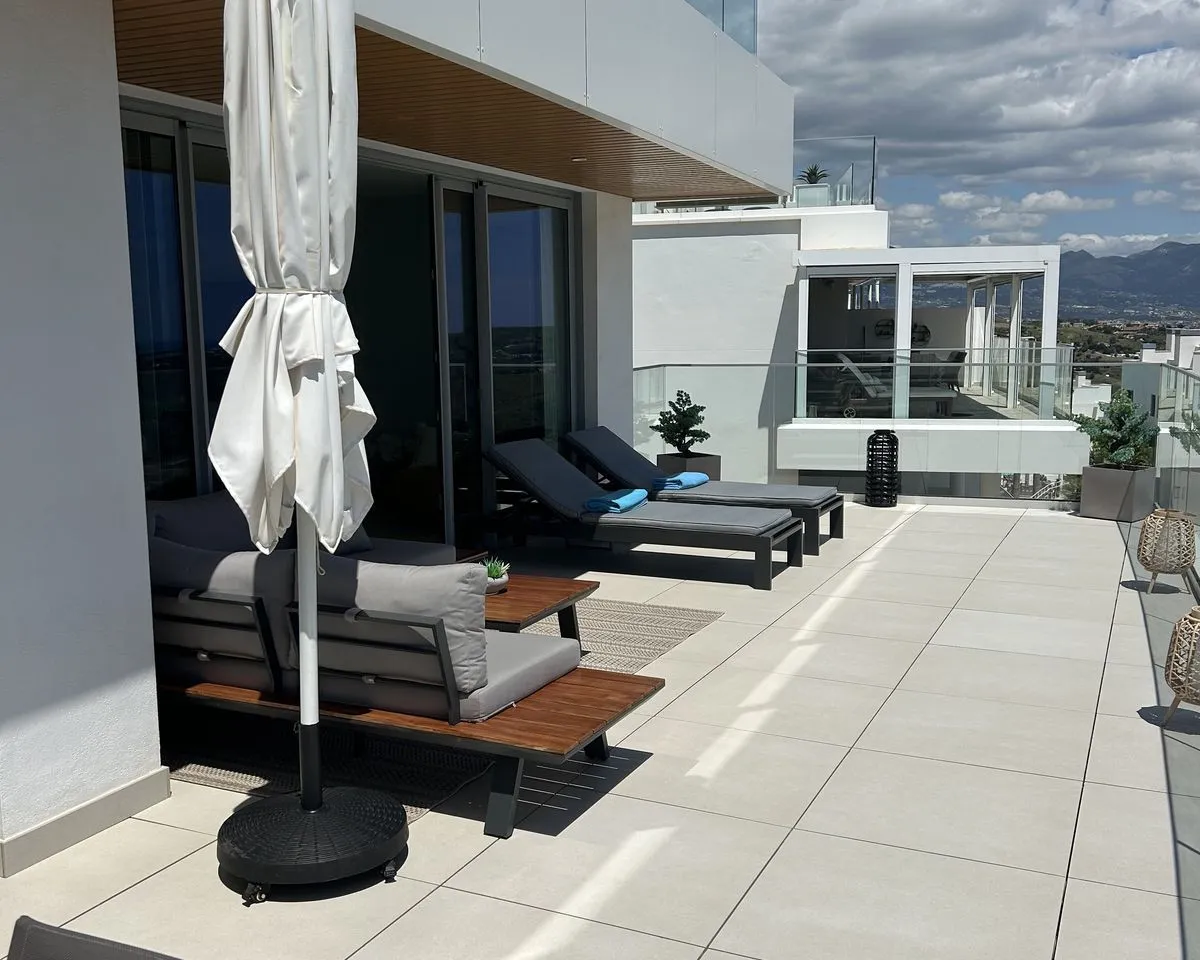 d61127fe-a0fd-41a1-879b-f0cc2de808ac