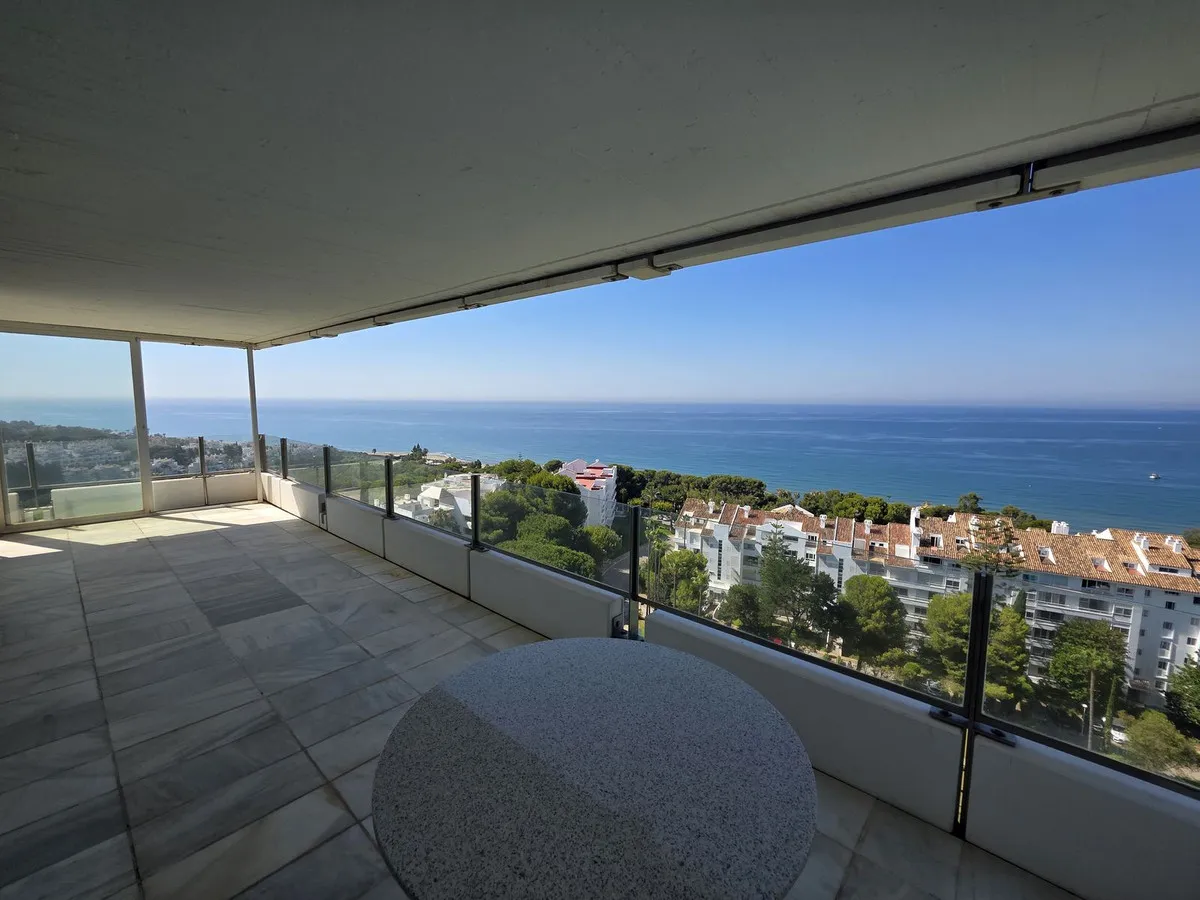 b7d9f983-883a-47a6-a264-7d089c75fbc4