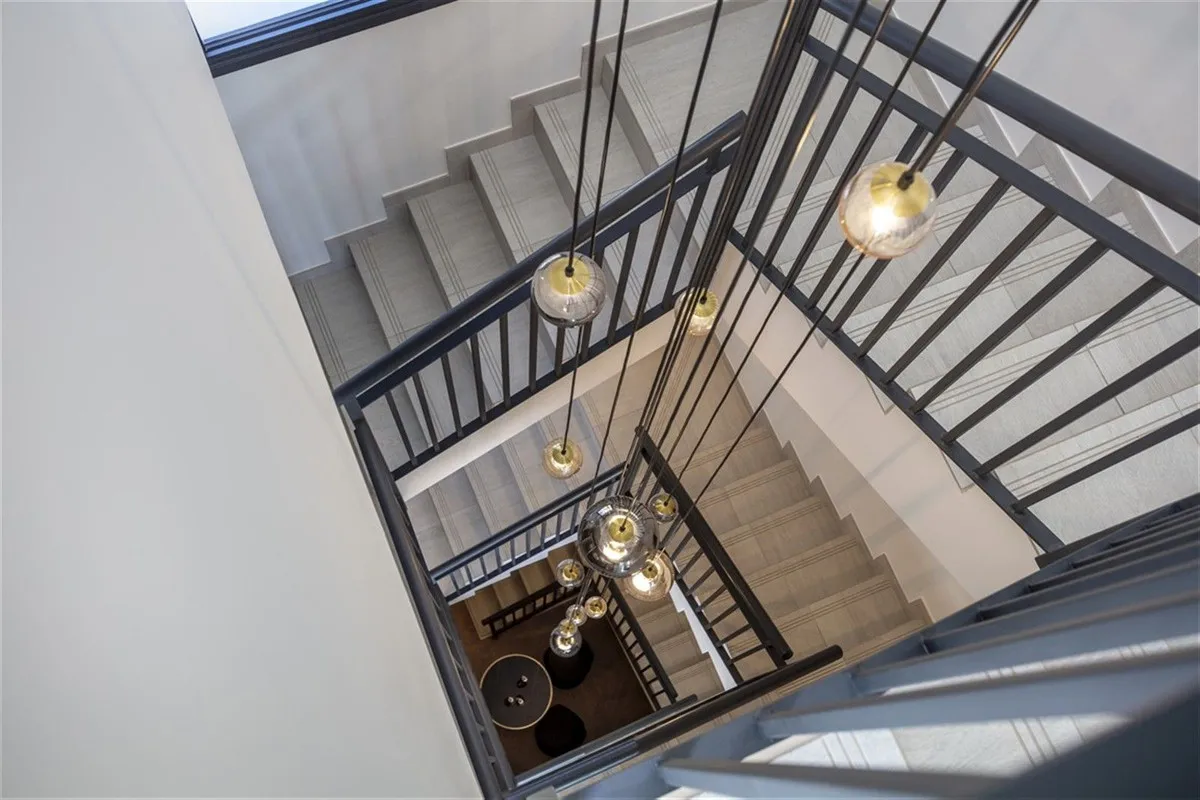 3068111e-c323-4872-b873-af1884d23d16