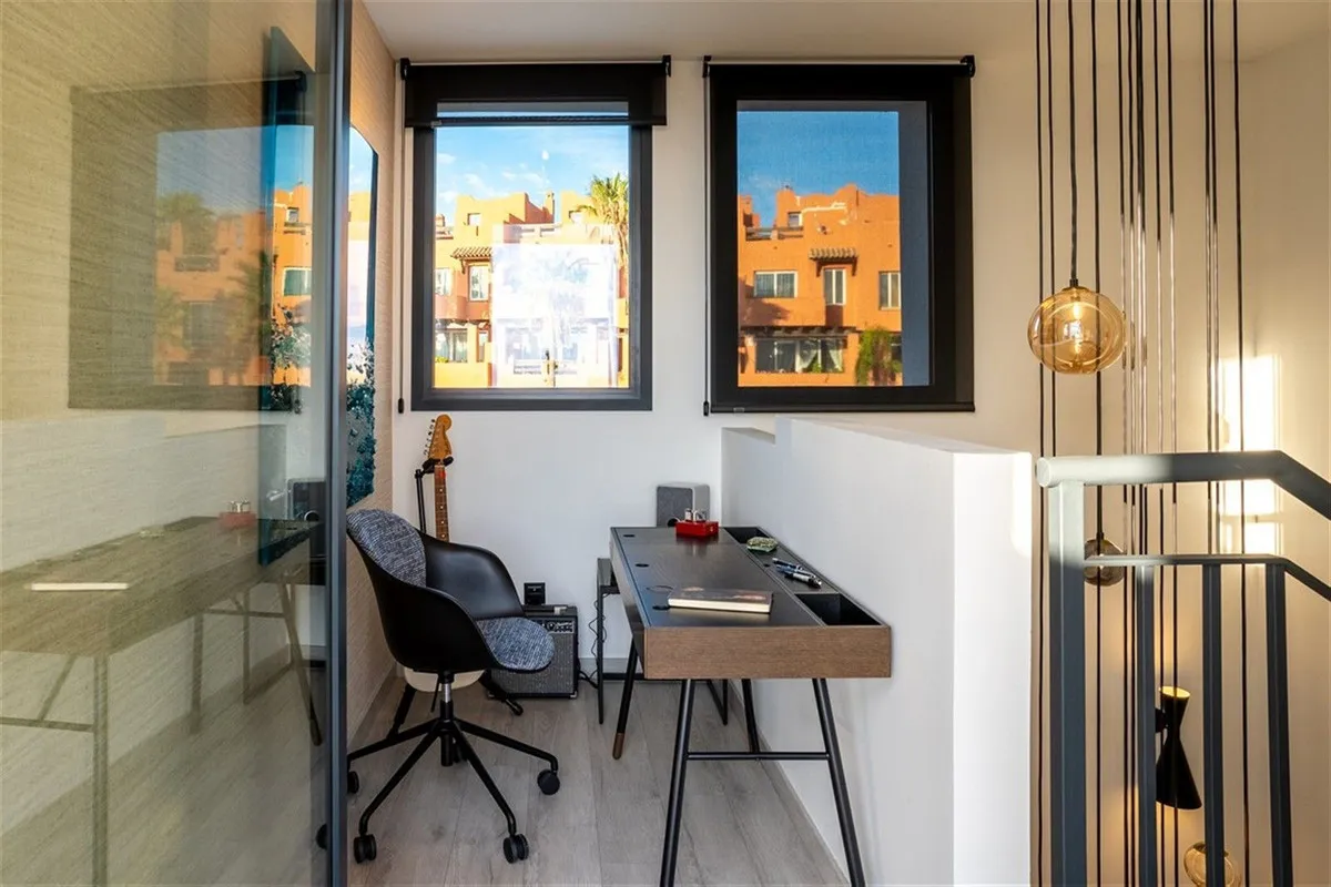 7969adf8-ee61-45d8-bb5c-3427fa509328