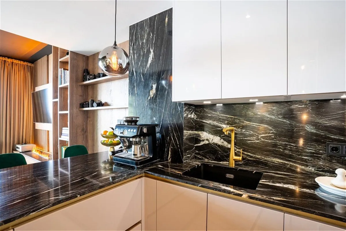 7f6bfff1-4e26-4781-88f4-2b2cab2c1452