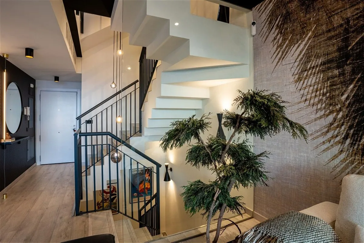 bb7e81e4-08a9-4d31-bbba-45a9c546fcc6