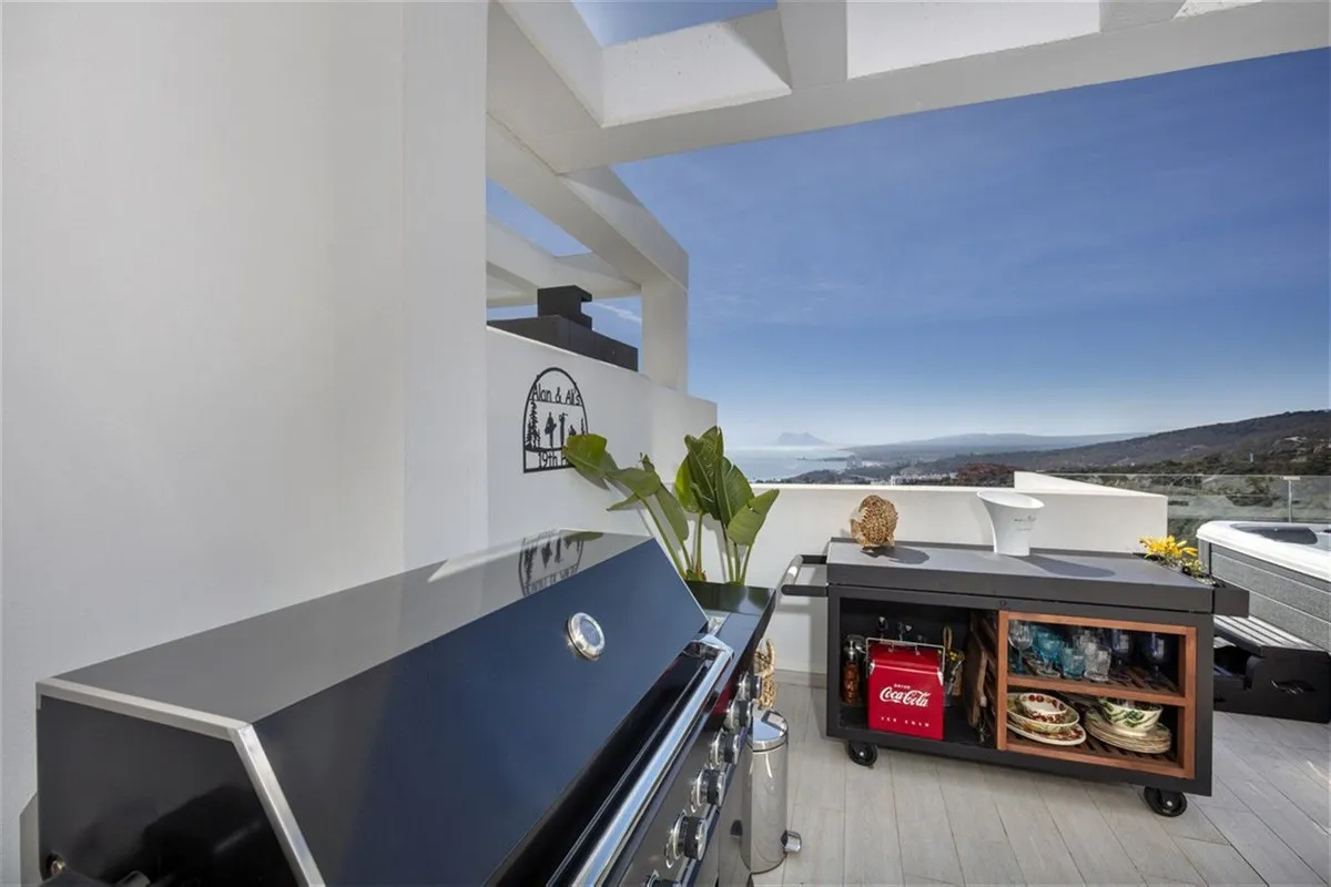 c87ce20f-1270-4379-8d10-9e543e17631b