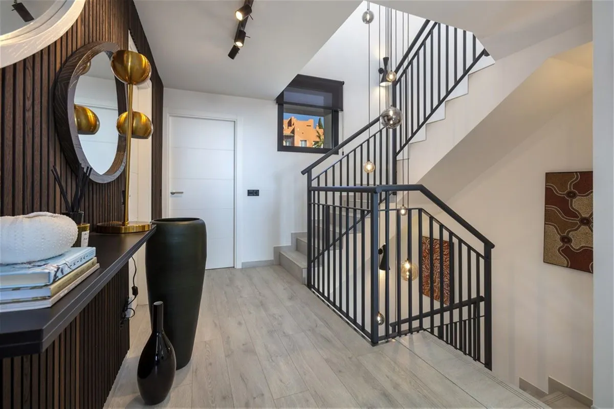 f7e511cb-986e-490a-9ae5-9cf80beb3249