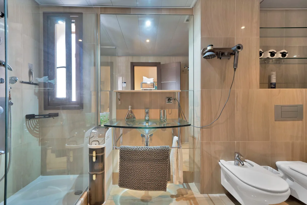 83b15236-6158-49b2-80b8-099d1059496e