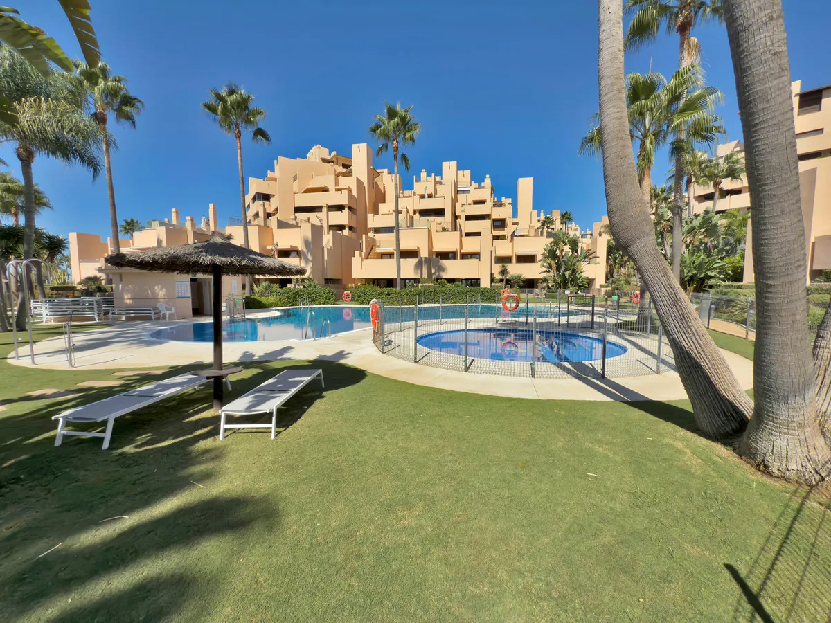 fcdc1010-f4cf-4c93-a0ac-4b0cf0e42675