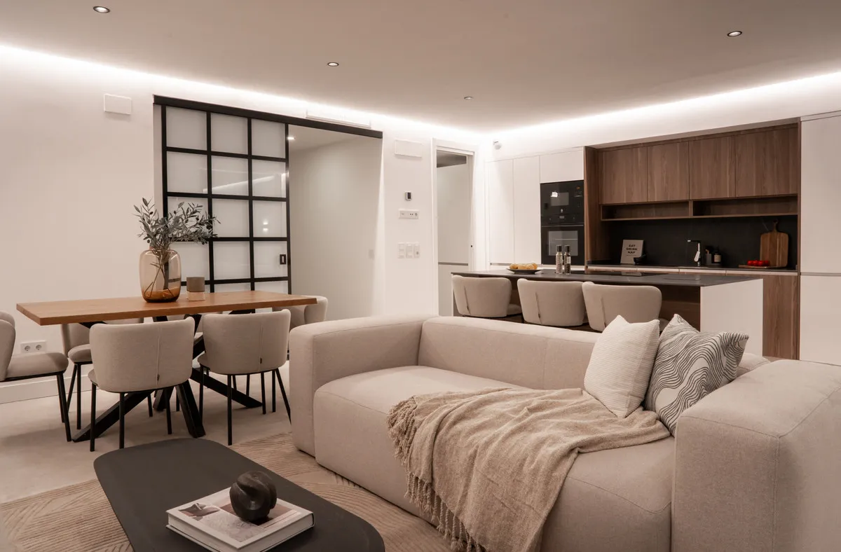 96f83ecb-7580-493b-9051-e360cb597d59