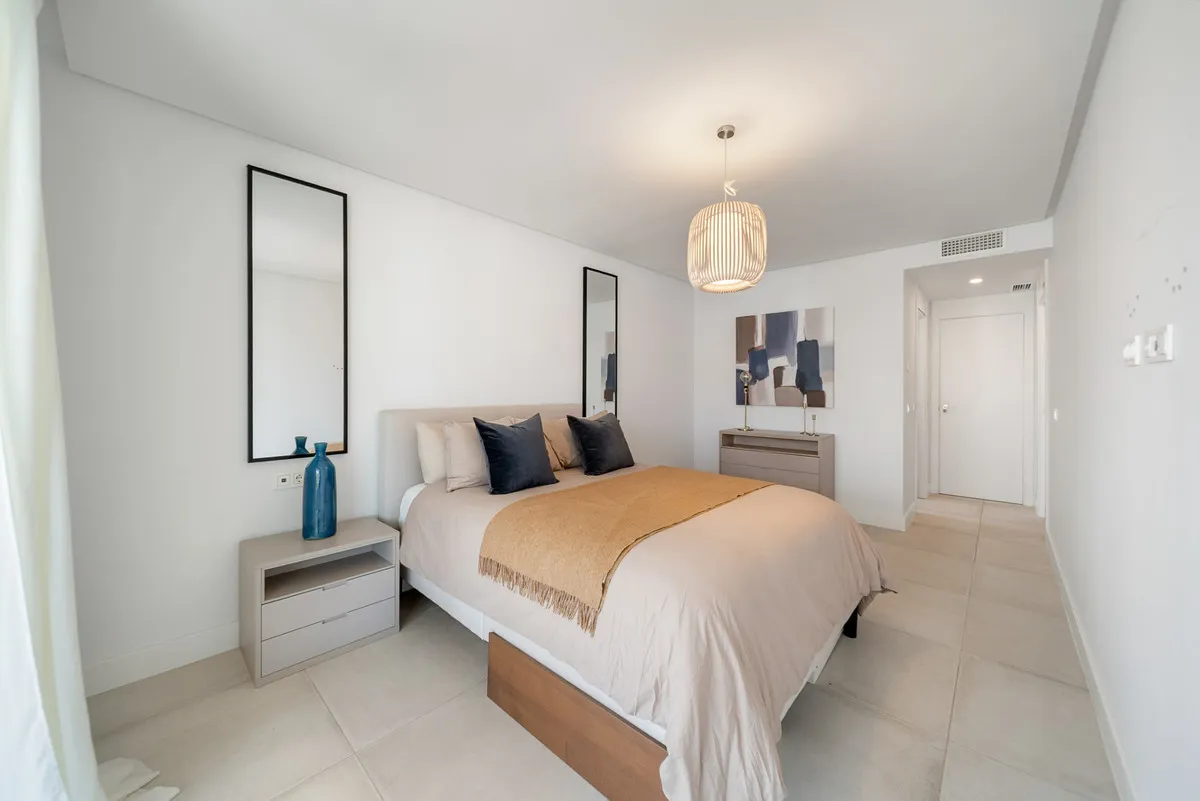 08e42e22-437c-4355-80a0-b79e7e15f758