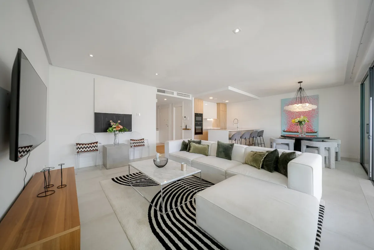 18e40bf1-f80d-422c-9084-a11d40e4217e