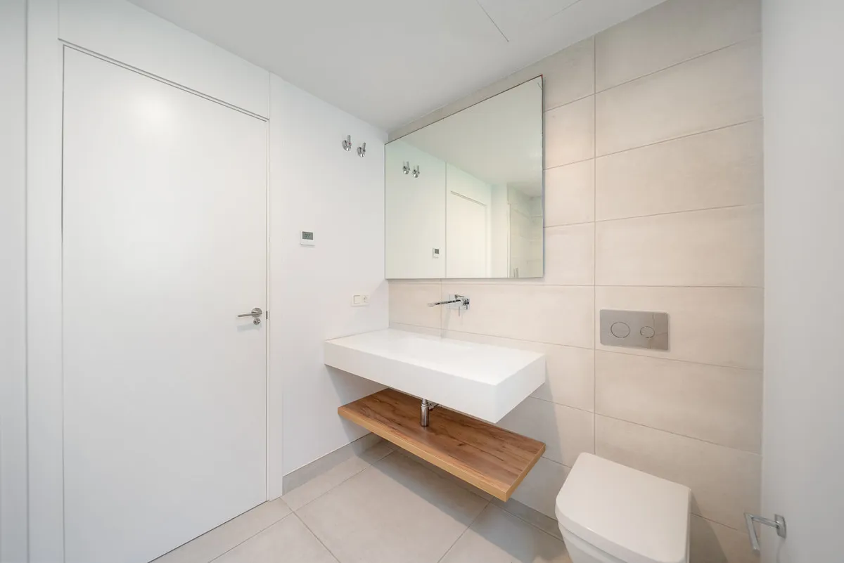 33078fc3-dd7e-4bfe-a94f-6042ccf161ec