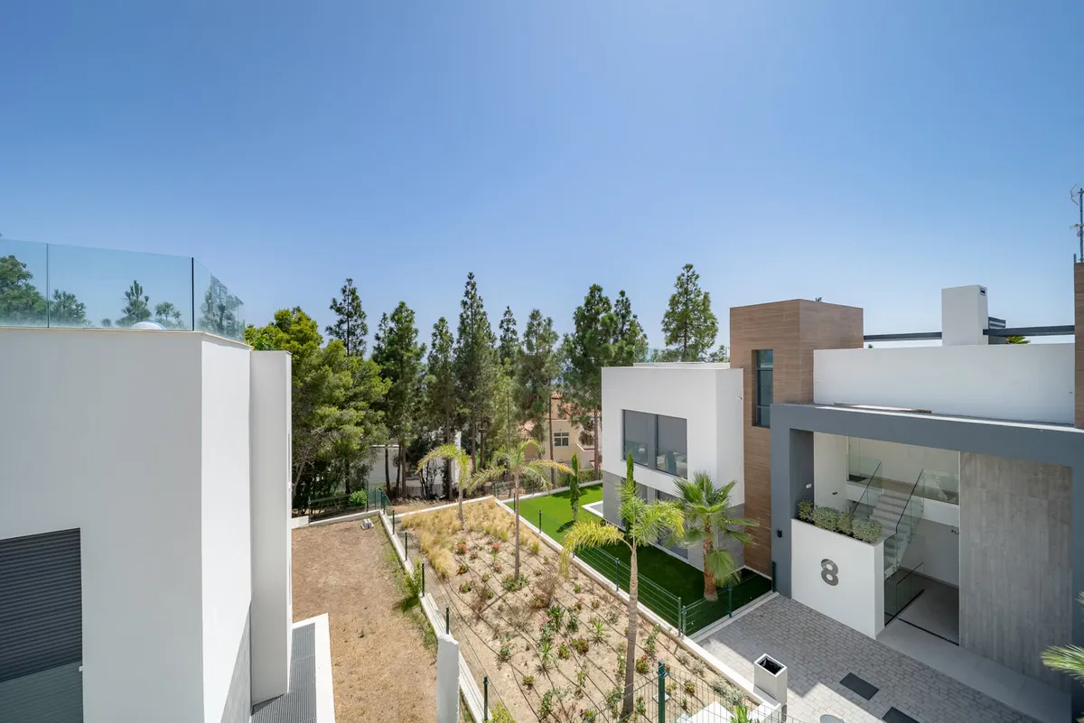 3fe13e6e-eb8c-406e-b3a6-a0d8562a9c7d