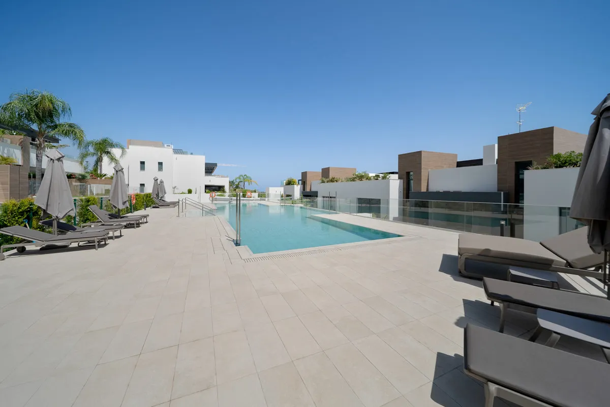 5a7360d1-92f3-4d0a-8cae-8e003dbecb07