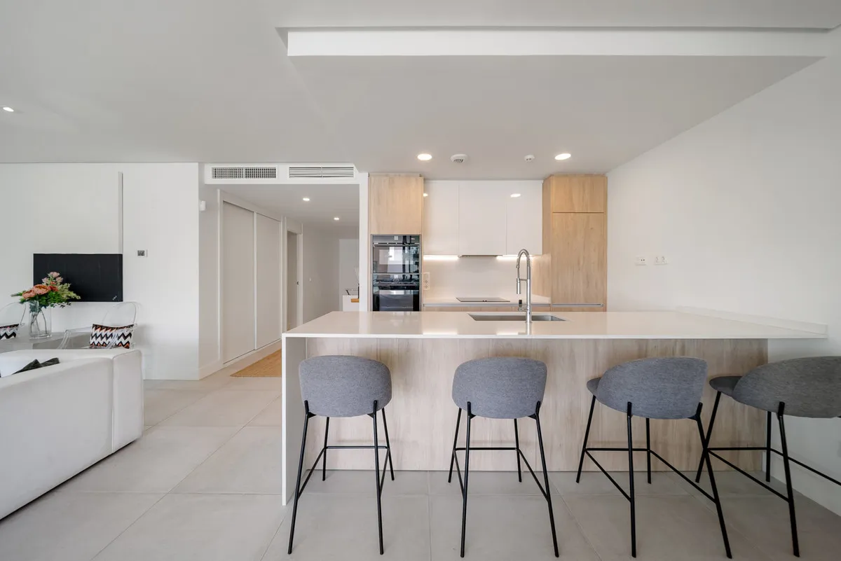 717d7bfa-da7d-4e39-98fb-587f3fe949a6