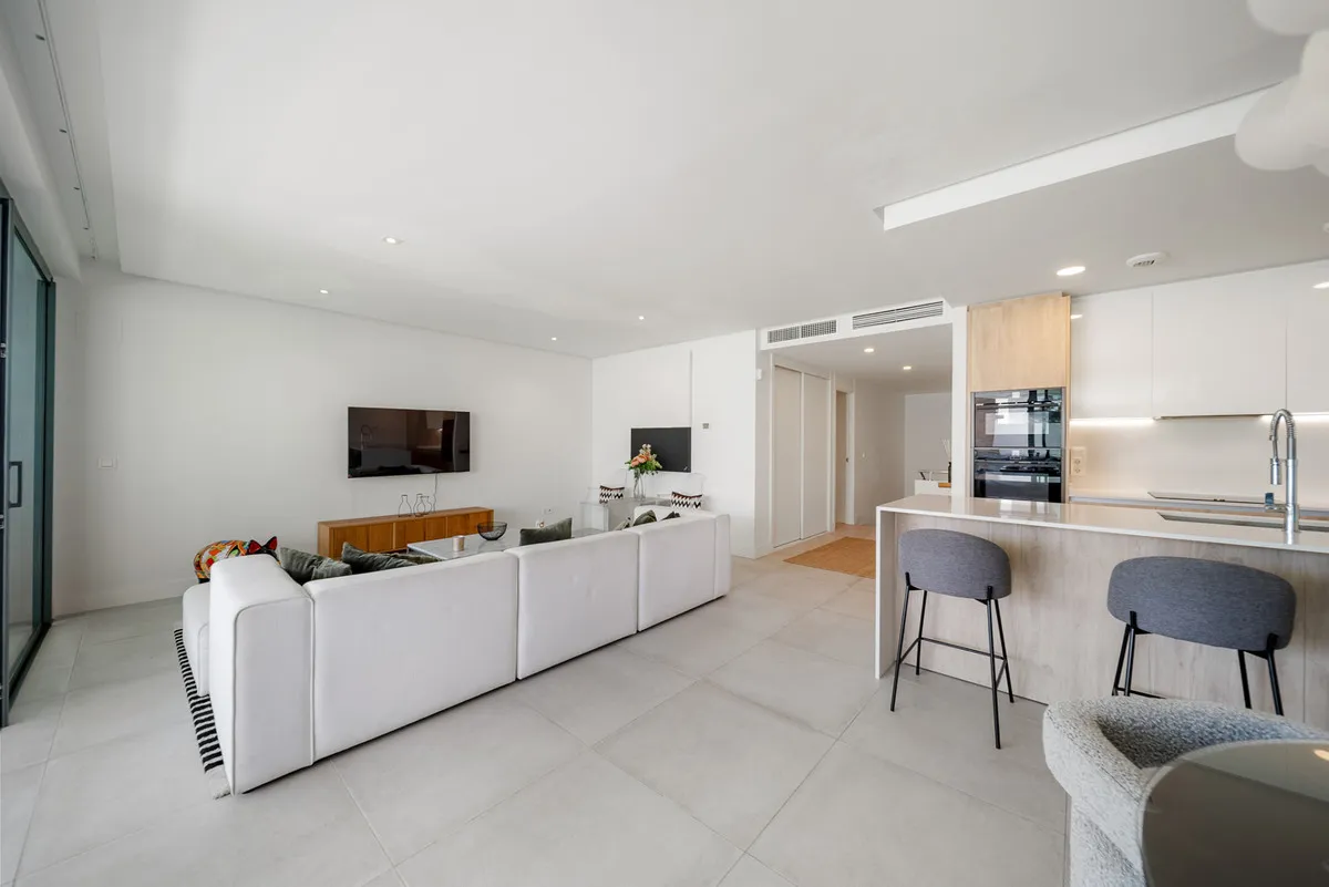 cb598780-af7e-4cfb-b401-c7741267073f