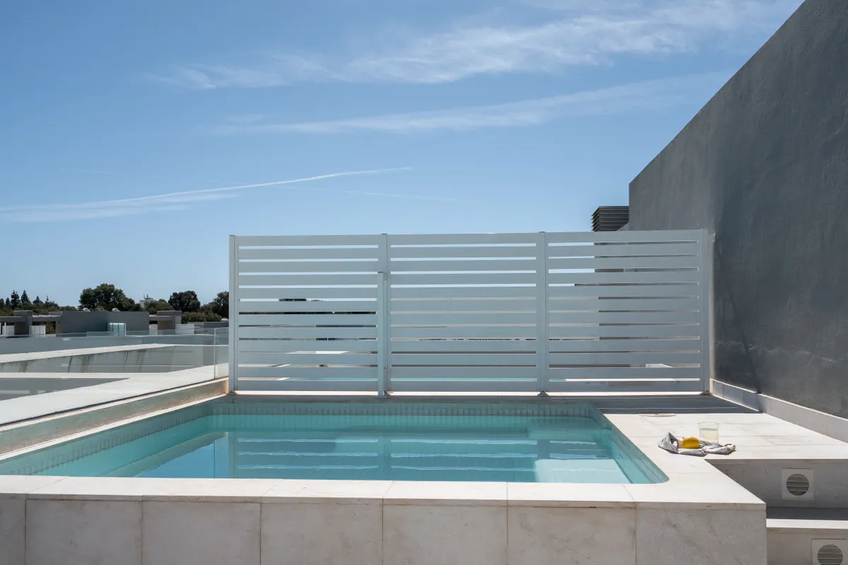 143f6432-dceb-4f7f-acea-eeda4e73aa80