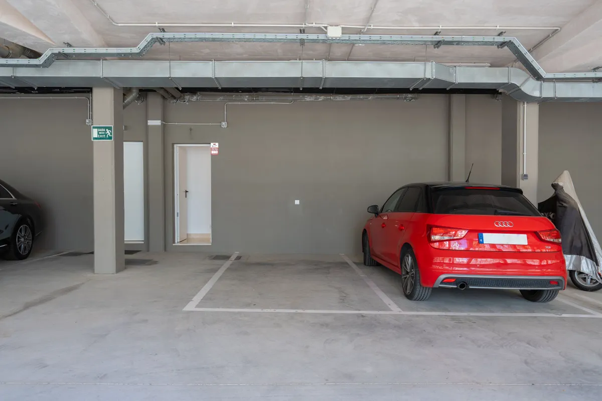 2104d329-80f5-428d-8374-c7223c776e82